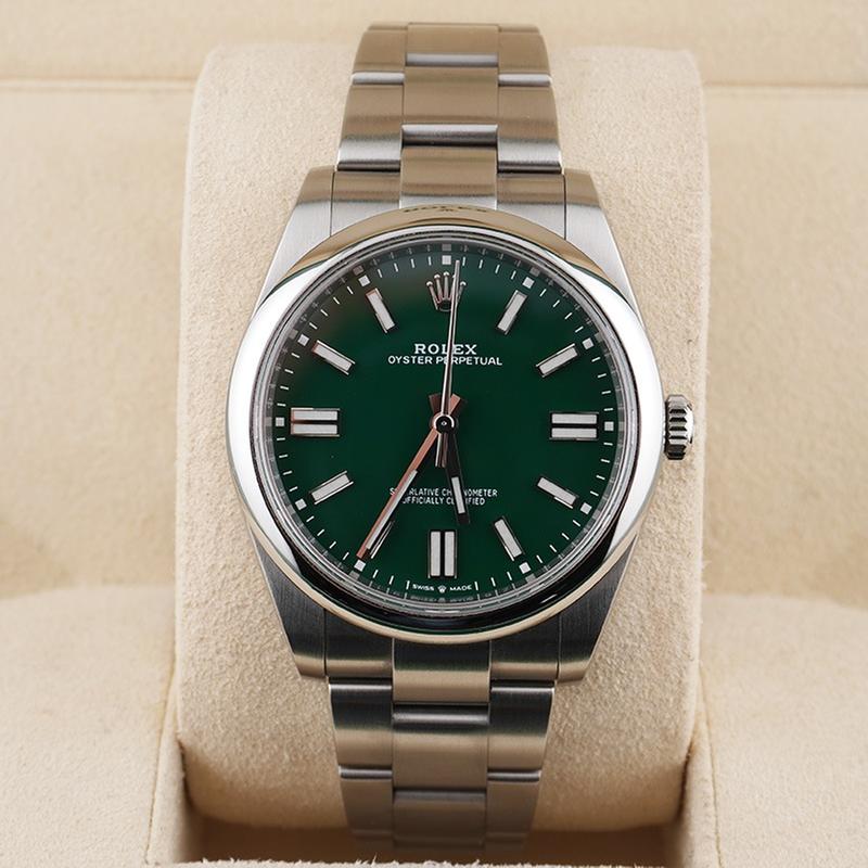 Rolex Rolex Oyster Perpetual Green Dial Domed Bezel 41mm 124300 FULL SET