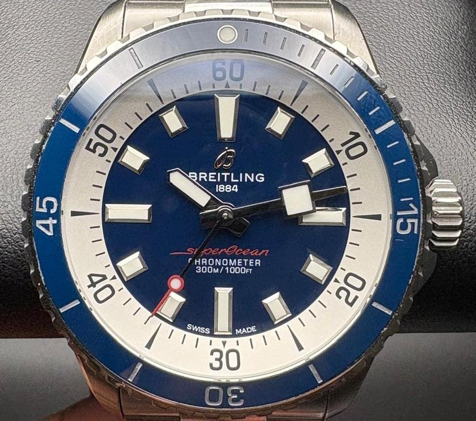 Breitling Breitling Superocean Automatic 42 Full Set Bracelet + OEM Rubber Strap