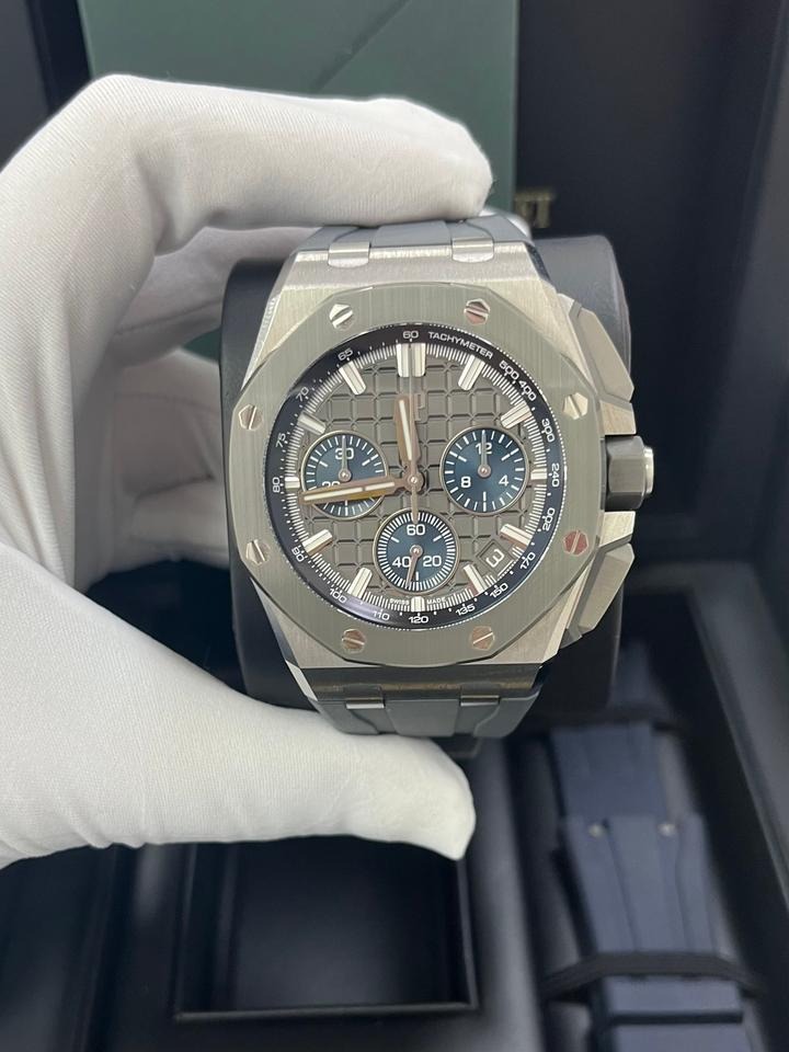 Audemars Piguet Audemars Piguet Royal Oak Offshore Selfwinding Chronograph (Ref# 26420IO.OO.A009CA.01)